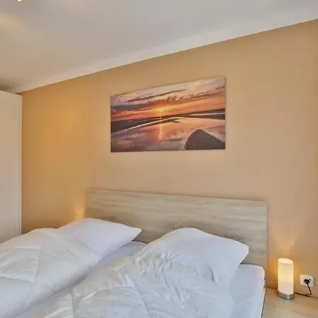 City Marina, Cm24c Holiday home